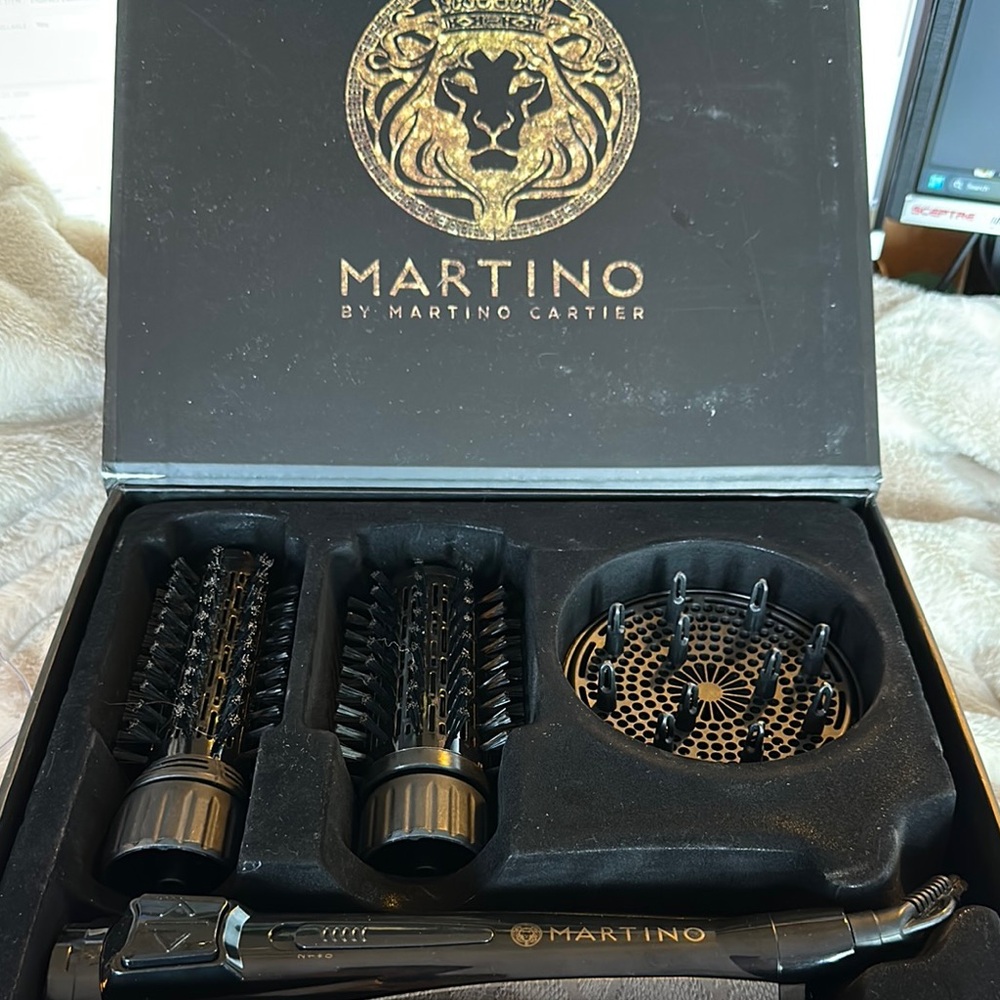 Martino Cartier 3-in-1 hot revolver Hair dryer with three attachments NEW - Picture 5 of 14